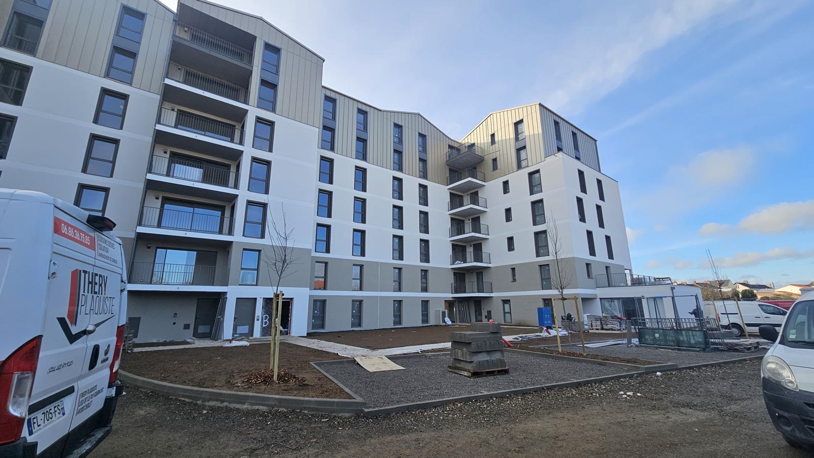 Cote Batiment Ravalement De Facade Choletmotcle1 IMG 20250227 WA00031