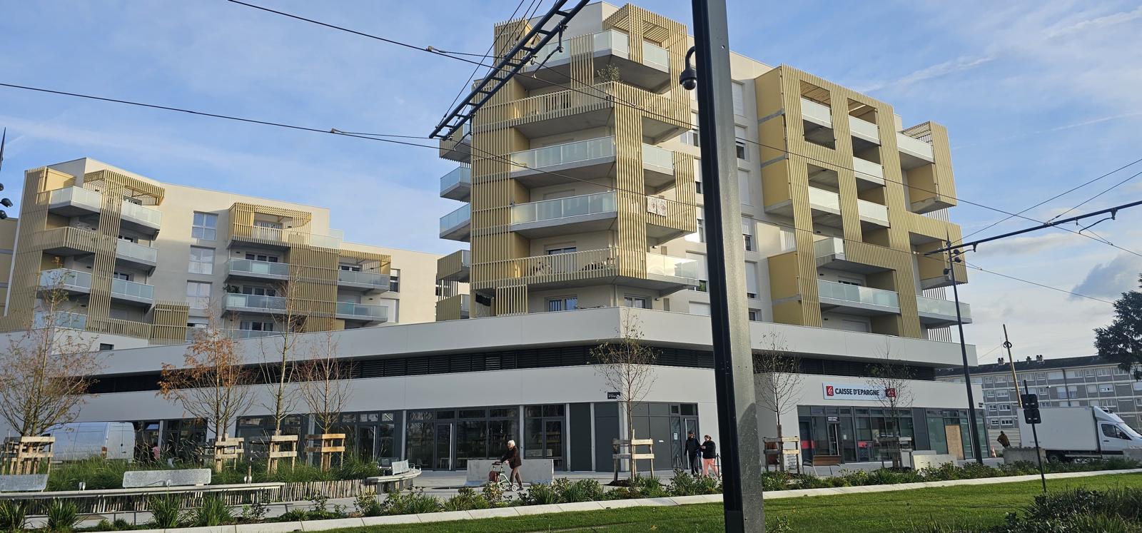 Cote Batiment Ravalement De Facade Choletmotcle1 PHOTO 3 1